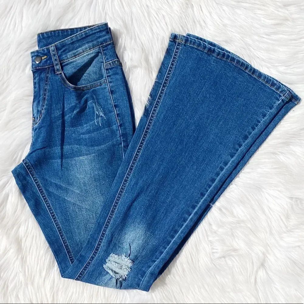 Groupie Ripped Knee Flare Jeans Dark Wash Size 26 - Picture 14 of 14